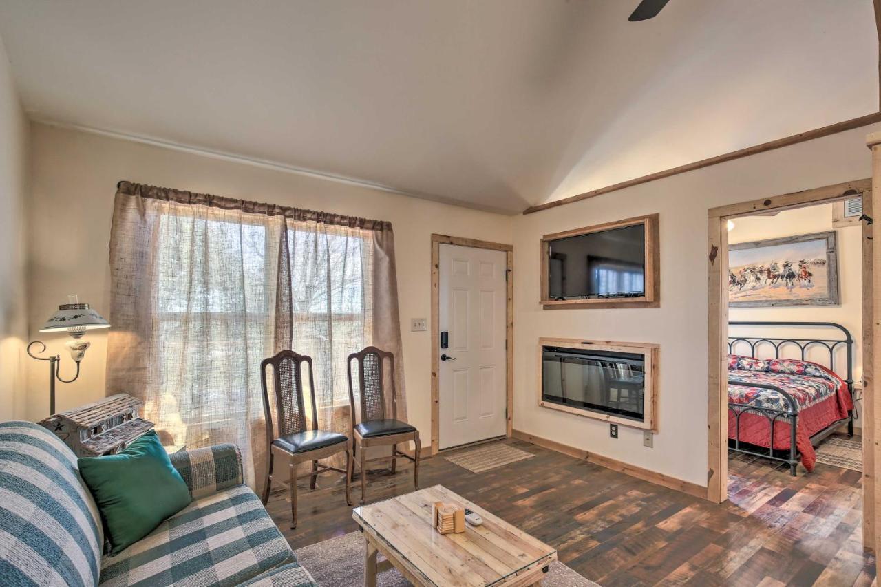 Kerrville Converted Barn Tiny Home With Kayaks! Eksteriør billede