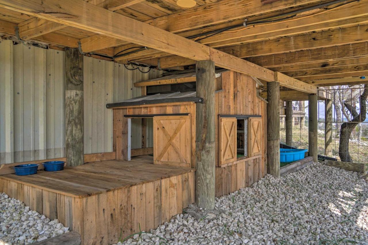 Kerrville Converted Barn Tiny Home With Kayaks! Eksteriør billede